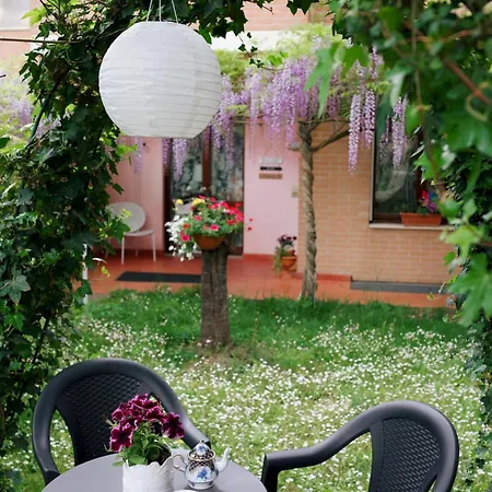 Frühstückspension Il Giardino Di Cristina - A Literary In Chianti