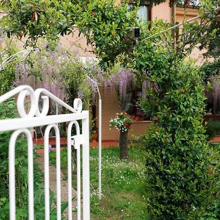 Il Giardino Di Cristina - A Literary In Chianti Frühstückspension