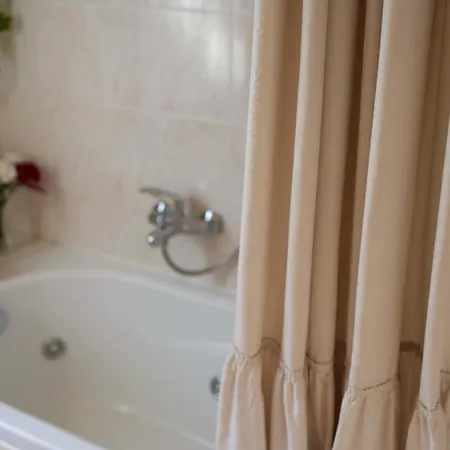 Il Giardino Di Cristina - A Literary In Chianti