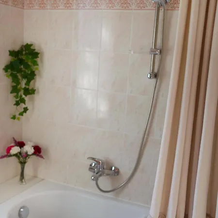 Il Giardino Di Cristina - A Literary In Chianti 3*